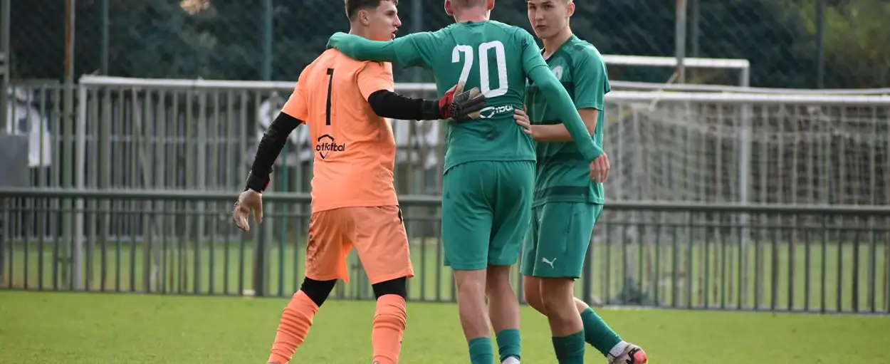 Základní principy chování na fotbalovém stadionu Základní principy chování na fotbalovém stadionu